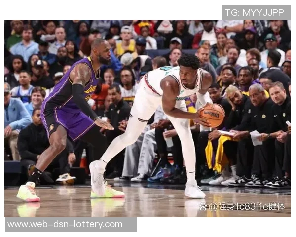 勇士与森林狼激战正酣直播盛况全程回顾与精彩瞬间分析